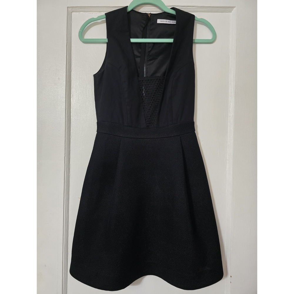 Camilla and Marc Dress Women's Size 2 Black Knee length Mesh
